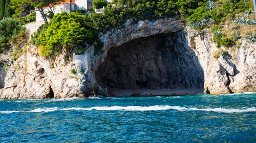 Betina Cave